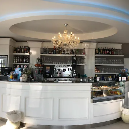 Donatella Pinarella Hotel 3*