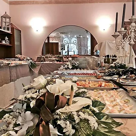 Donatella Pinarella Hotel 3*