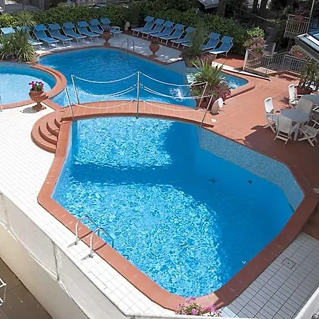 Donatella Pinarella Hotel Cervia