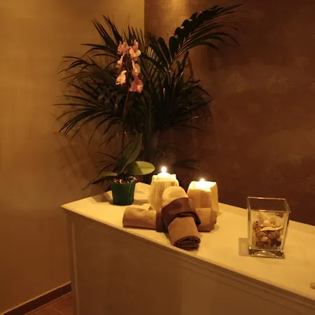 Ξενοδοχείο Donatella Pinarella 3*