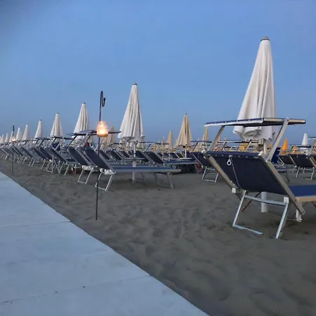 Donatella Pinarella Ξενοδοχείο 3*